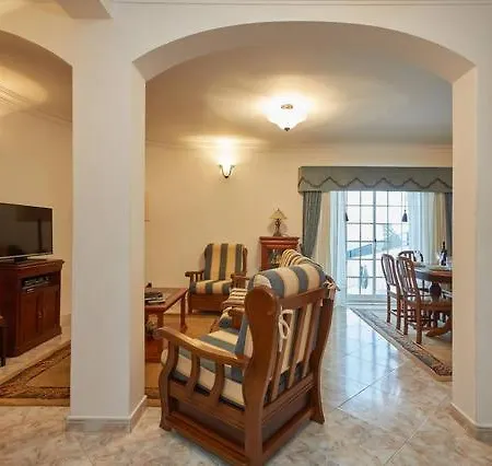 Ericeira Vila ヴィラ エリセイラ